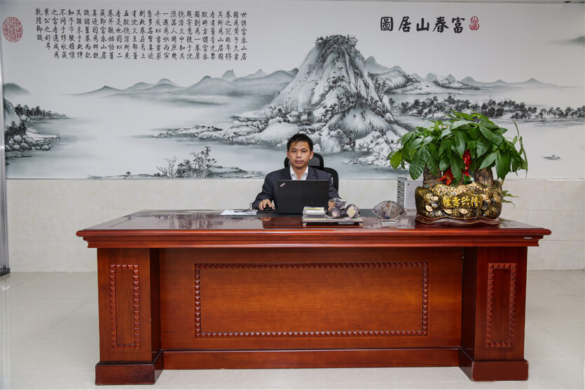 罗心华