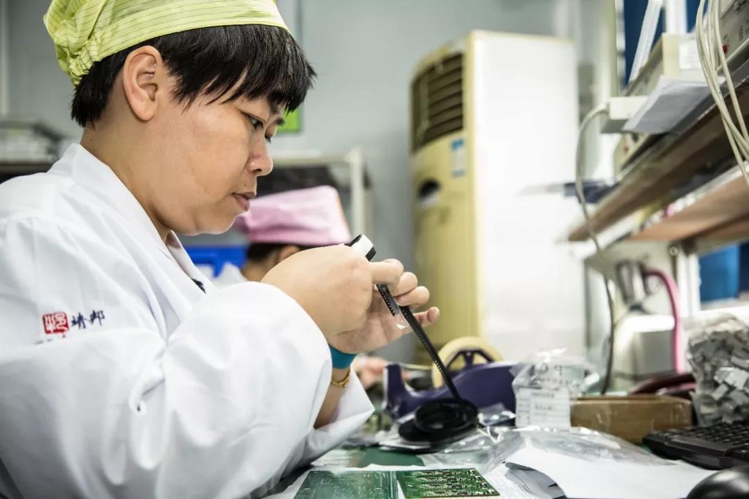 靖邦smt加工厂3.8妇女节