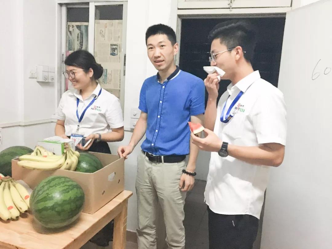 靖邦领导慰员工